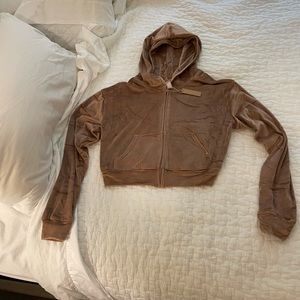 Kim kardashian skims track suit